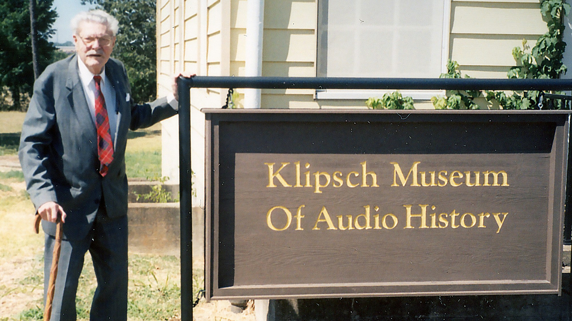 Pwk Audio History Museum
